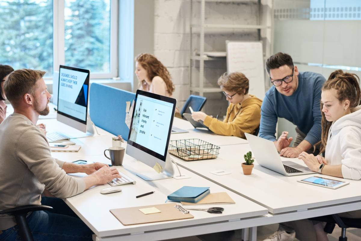 “people working in office